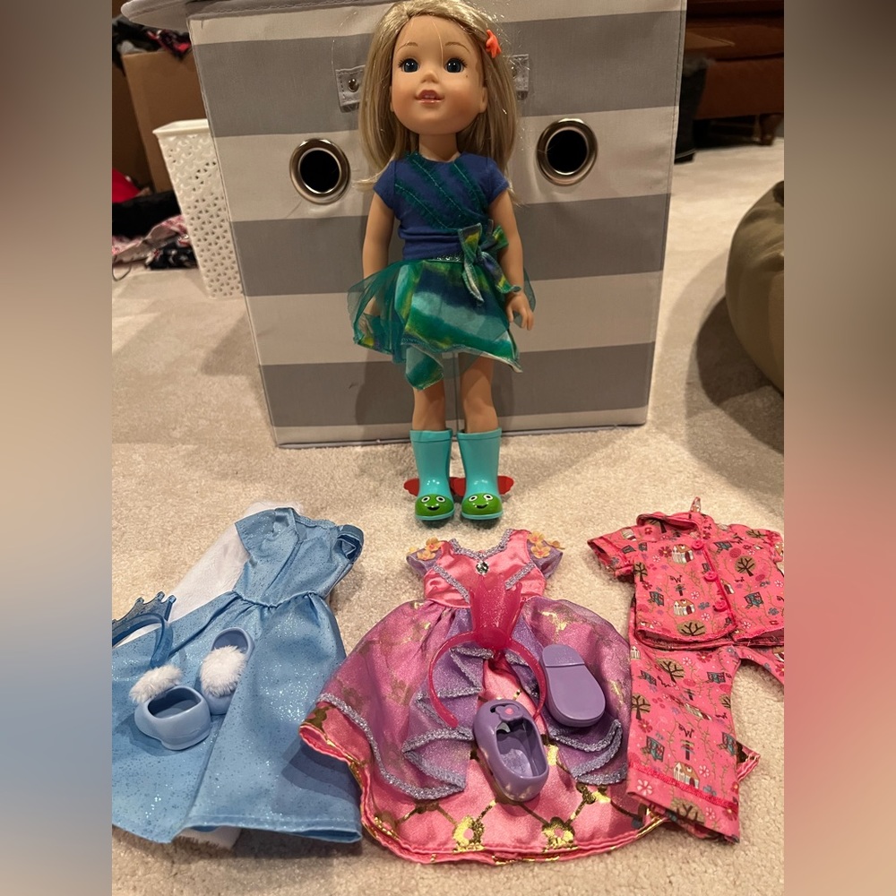 Wellie wishers doll and 3 outfits